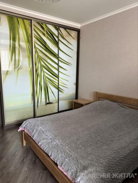 Продам 1-комнатную квартиру в новостройке