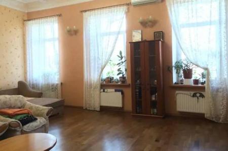 Продам 3-кімнатну квартиру