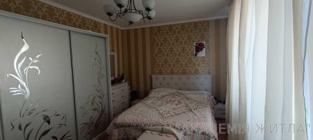 Продам 2-комнатную квартиру