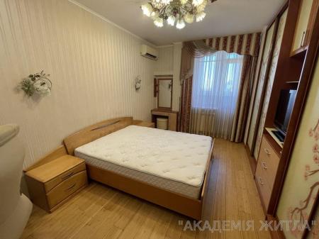 Сдам 3-комнатную квартиру в новостройке