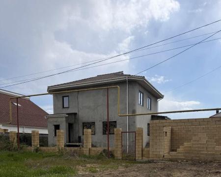 Продам 2-поверховий будинок
