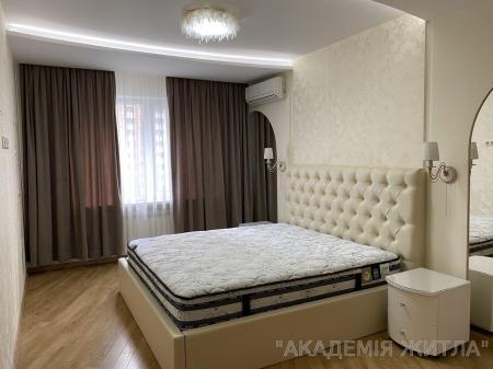 Сдам 3-комнатную квартиру в новостройке
