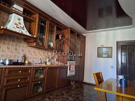 Продам 3-кімнатну квартиру