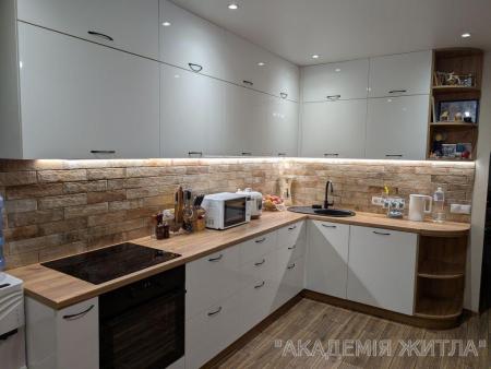 Продам 3-комнатную квартиру в новостройке