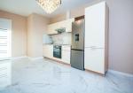 Продам 1-кімнатну квартиру в новобудові, ЖК Варшавський 3, 41 м², євроремонт