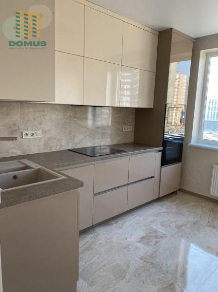 Продам 2-кімнатну квартиру, ЖК «П'ятдесят шоста перлина»
