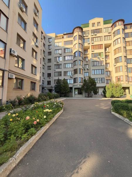 Продам 2-комнатную квартиру