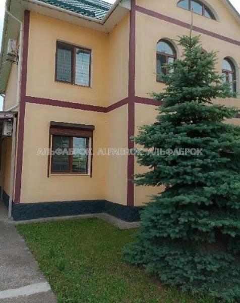 Продам 2-поверховий будинок