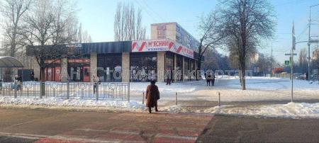 Здам торгівельне приміщення