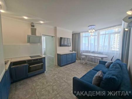 Продам 4-комнатную квартиру в новостройке, ЖК&nbsp;4&nbsp;Сезона