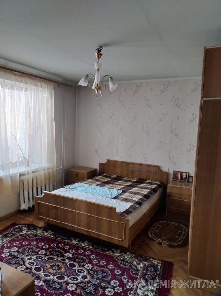 Продам 3-комнатную квартиру