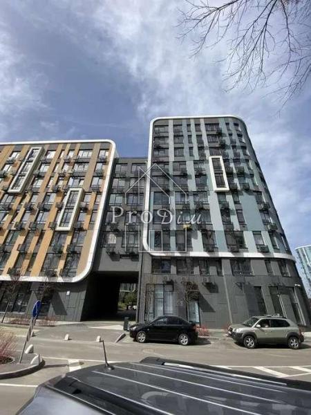 Продам 3-кімнатну квартиру в новобудові
