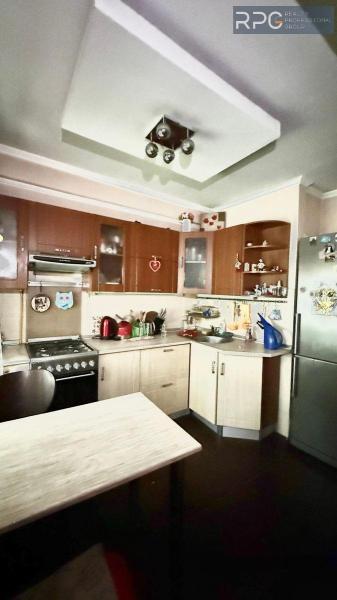 Продам 2-кімнатну квартиру