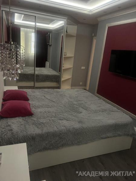 Продам 2-комнатную квартиру