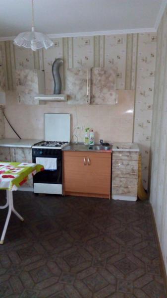 Продам частину 2-поверхового будинку