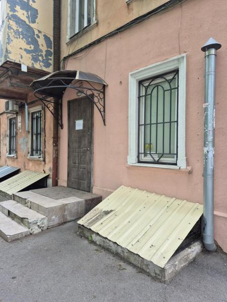 Продам офісне приміщення