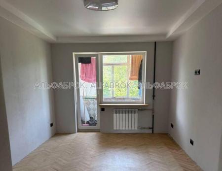 Продам 2-кімнатну квартиру