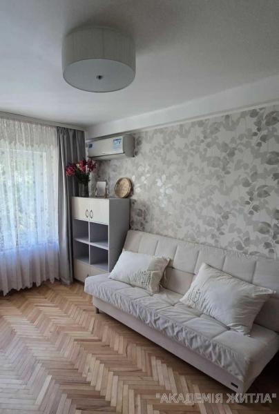 Продам 2-комнатную квартиру