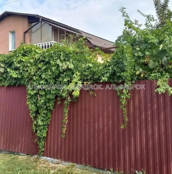 Продам 2-поверховий будинок