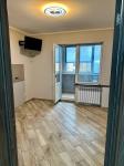 Продам 2-комнатную квартиру в новостройке, ЖК Сосновый бор, 63 м², косметический ремонт