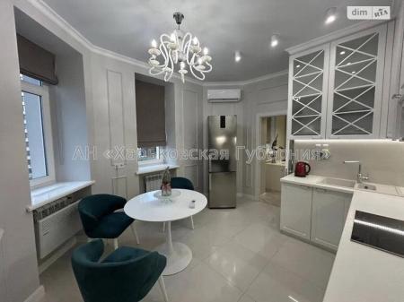 Продам 3-комнатную квартиру