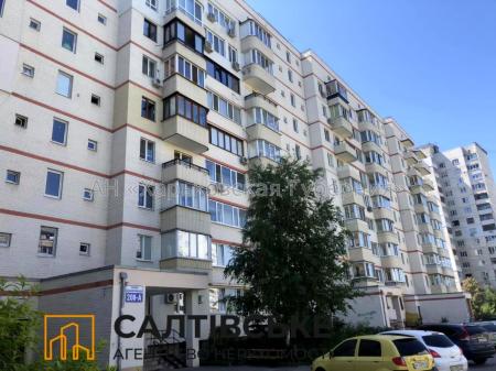 Продам 3-комнатную квартиру
