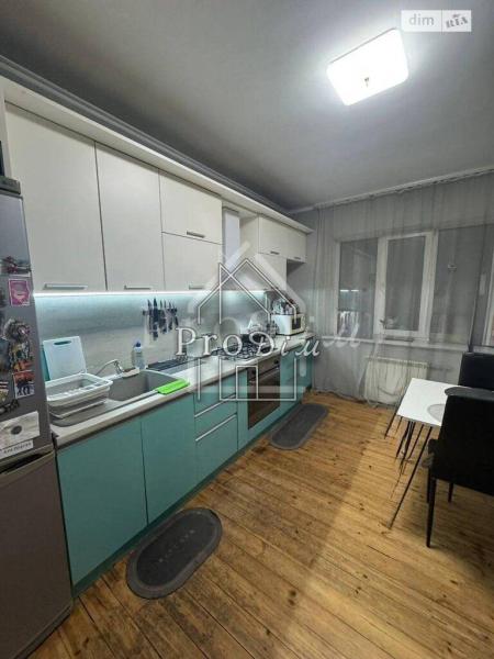 Продам 2-поверховий будинок