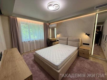Продам 3-комнатную квартиру