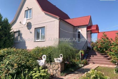 Продам 2-поверховий будинок