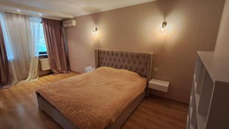 Продам 4-комнатную квартиру