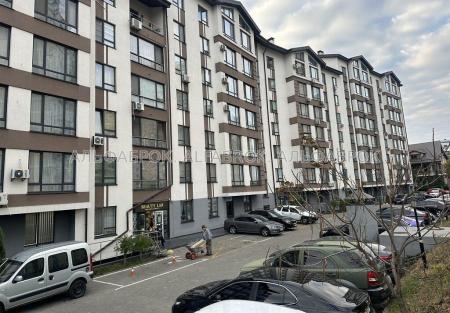 Продам 4-комнатную квартиру