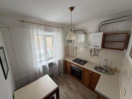 Продам 3-кімнатну квартиру