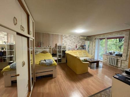 Продам 1-кімнатну квартиру