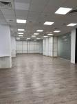 Здам офіс в офісному центрі, 380 м², косметичний ремонт