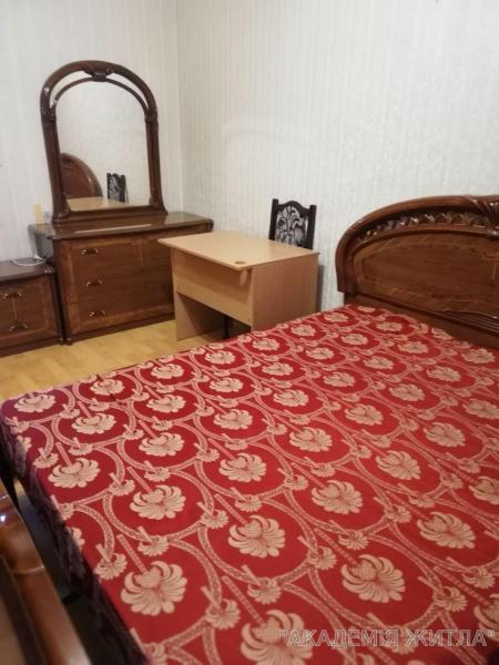 Сдам 3-комнатную квартиру