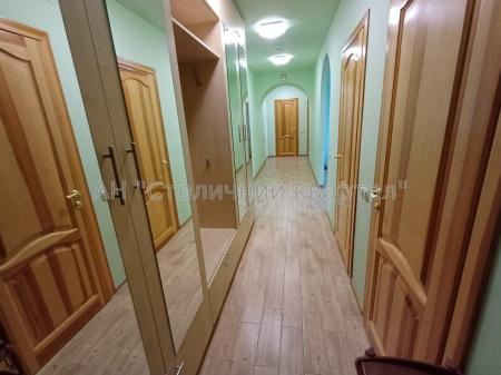 Продам 3-комнатную квартиру