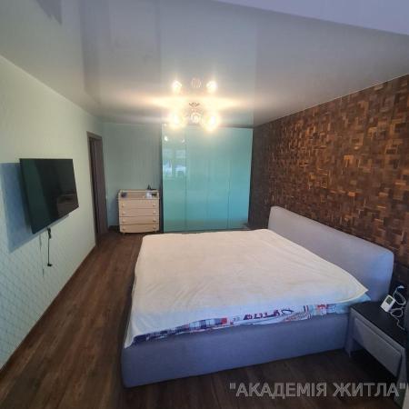 Продам 3-комнатную квартиру