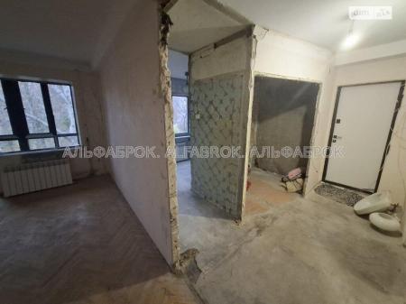 Продам 3-кімнатну квартиру