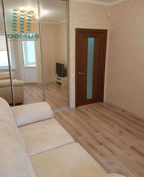 Продам 1-кімнатну квартиру, ЖК «Радужний»