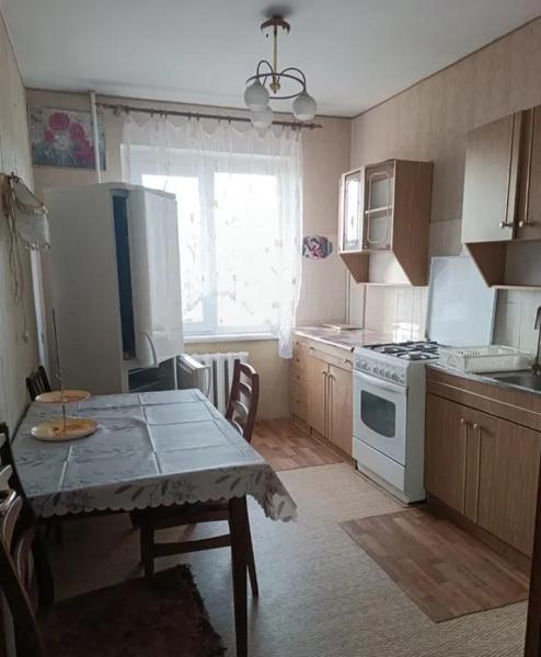 Продам 3-кімнатну квартиру