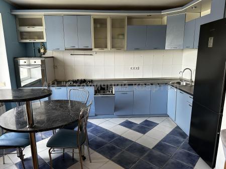 Продам 3-комнатную квартиру