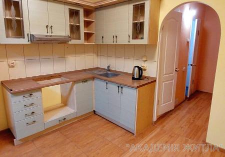Продам 2-комнатную квартиру