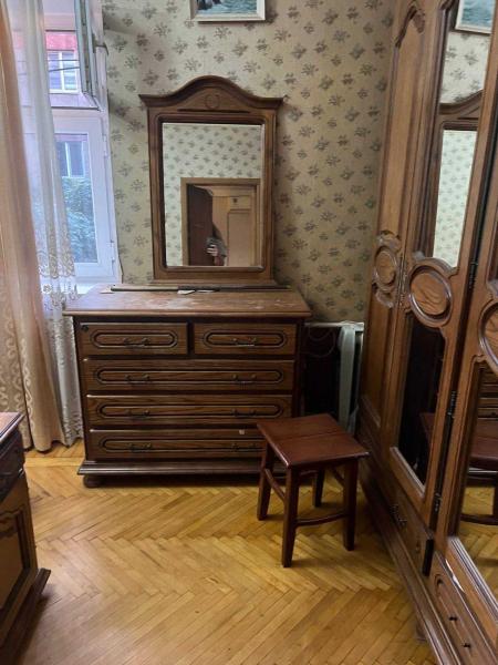 Продам 2-кімнатну квартиру