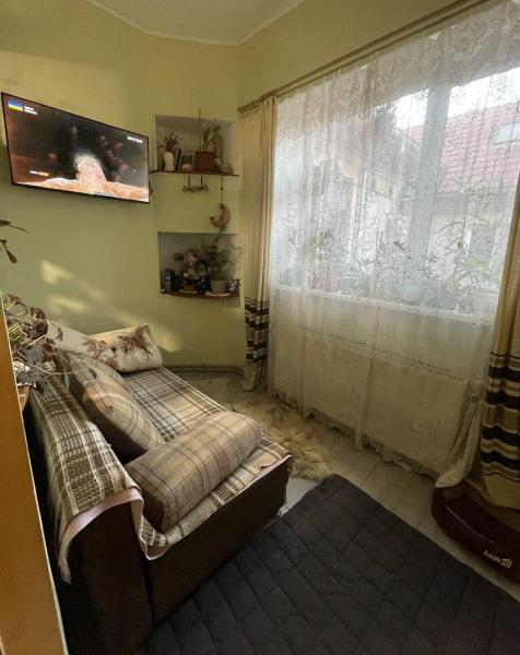 Продам 2-кімнатну квартиру