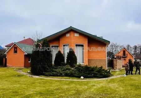Продам 2-поверховий будинок