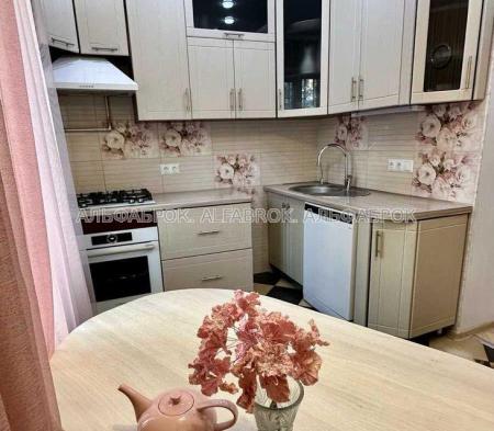 Продам 3-кімнатну квартиру