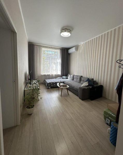 Продам 2-комнатную квартиру