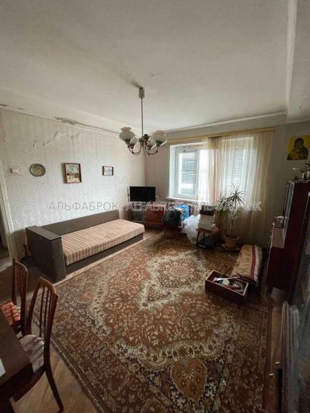 Продам 3-кімнатну квартиру