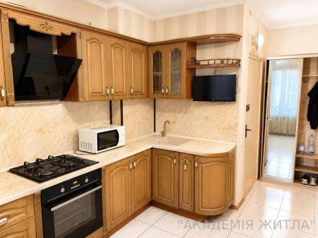Продам 3-комнатную квартиру