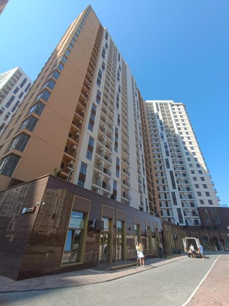 Продам 3-комнатную квартиру в новостройке, ЖК «Шестьдесят пятая жемчужина»